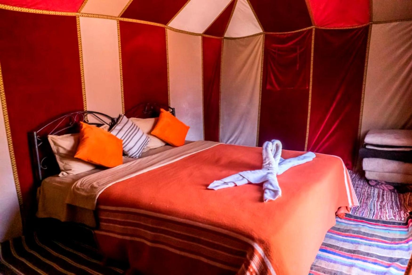 מרזאוגה Bedouin Desert Camp מראה חיצוני תמונה
